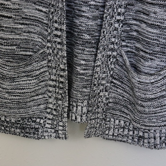 EXPRESS | Open Front Long Cardigan in a marled black and white knit SZ S - Picture 6 of 7